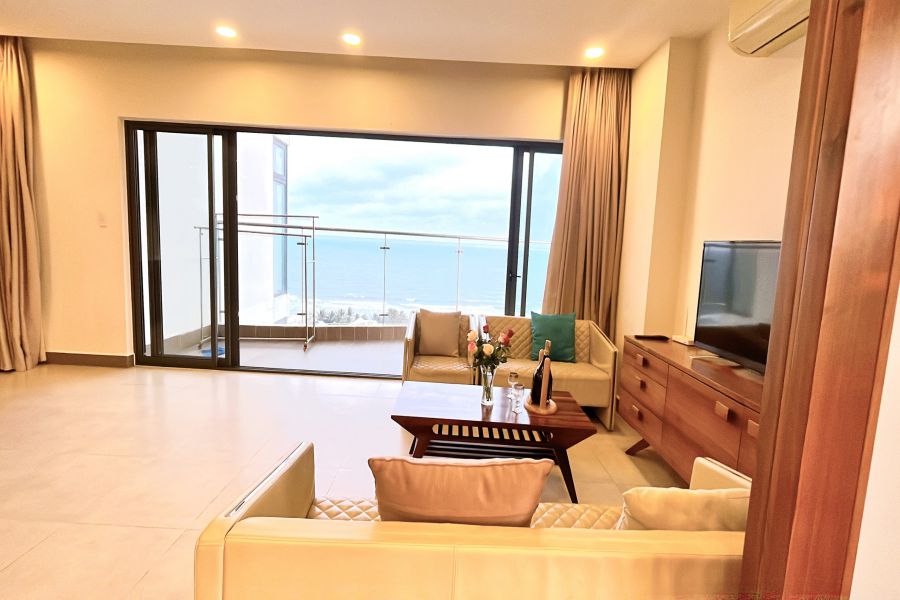 aria-long-cung-10-12